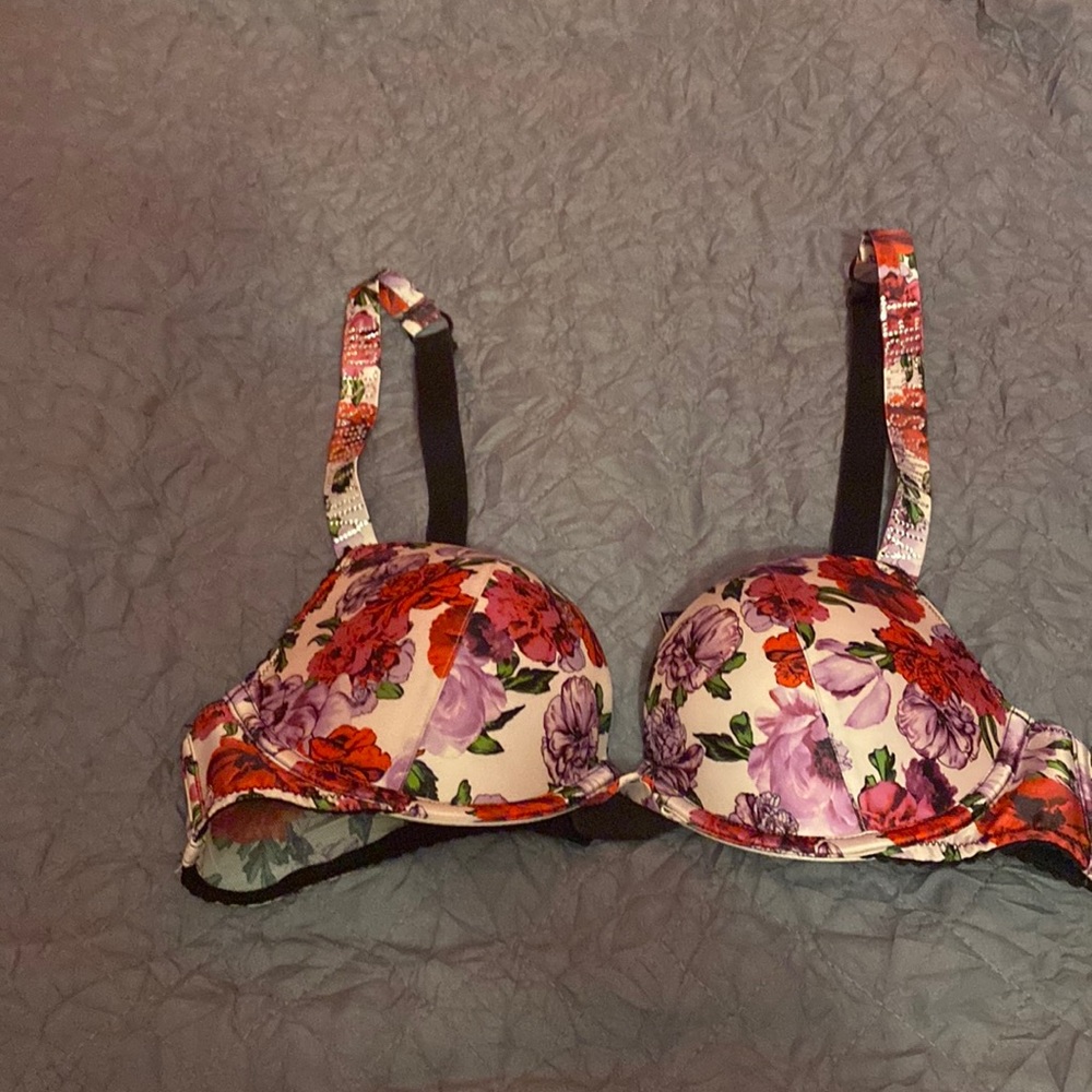 Victoria’s Secret bra